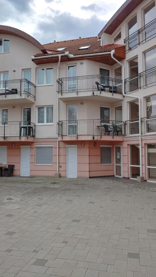 Panoráma Lux Wellness apartman Hajdúszoboszló Exterior foto